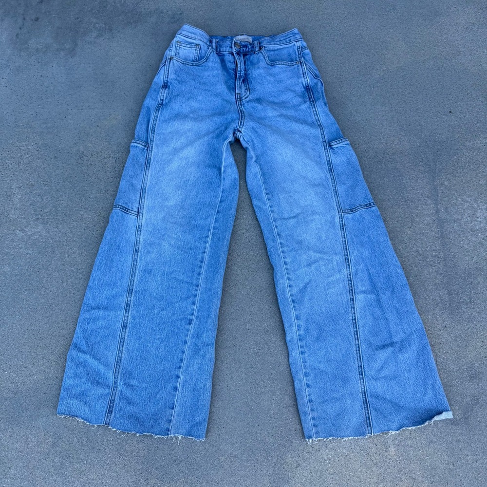 PacSun Women High Rise Wide Leg Cargo Jeans Light Blue Raw Hem Size 25